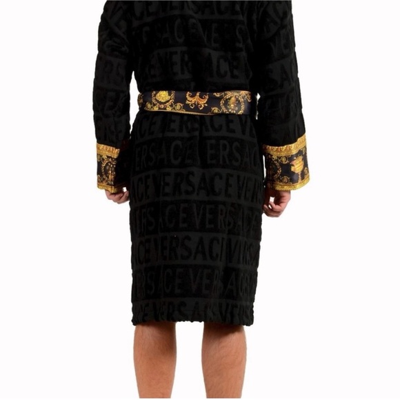 Versace Black and Gold Baroque Robe. - Picture 5 of 5